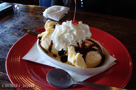 Lunch at T.G.I.Friday's